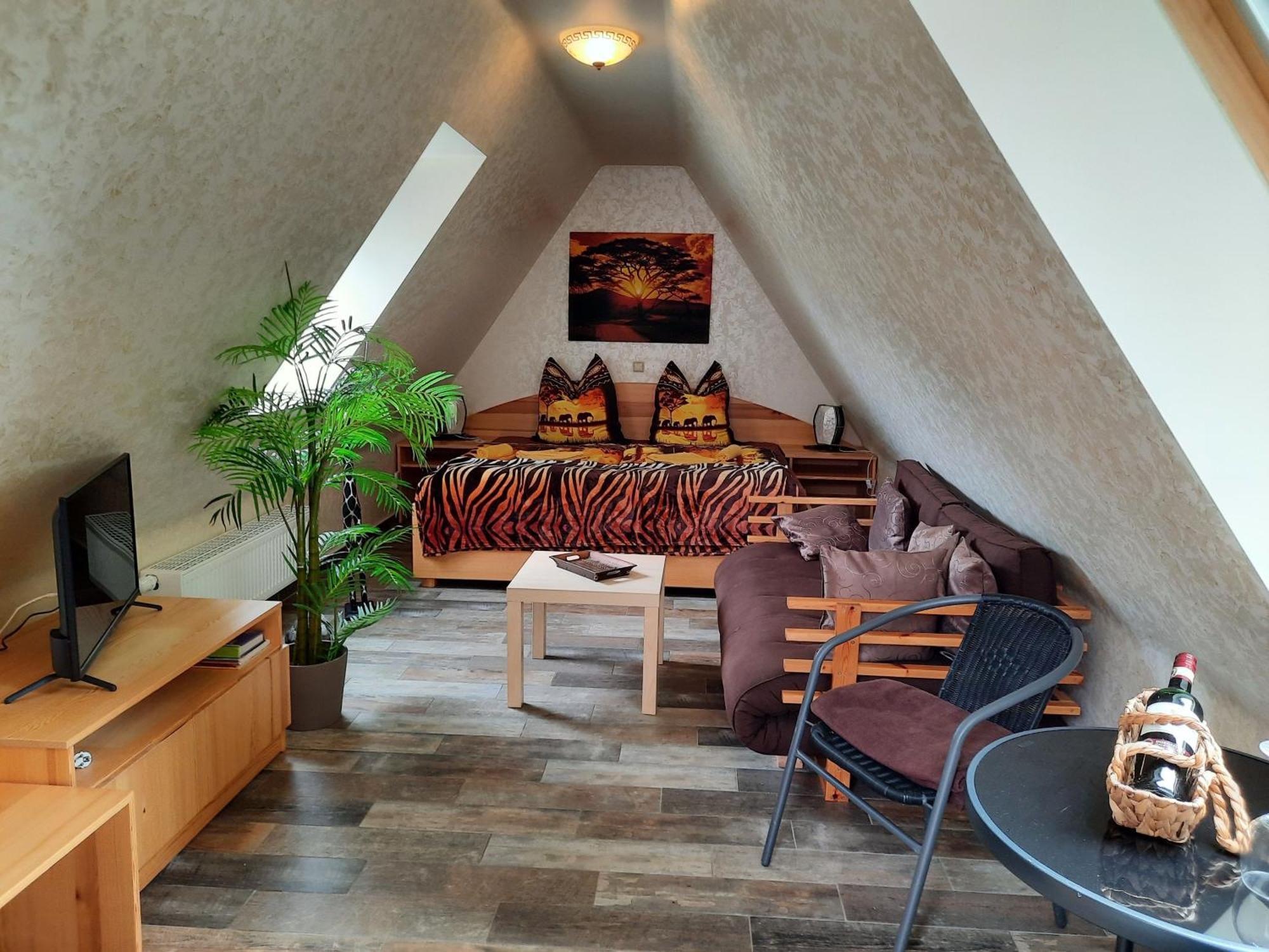 Seenlandoase Reppist Senftenberg Buitenkant foto